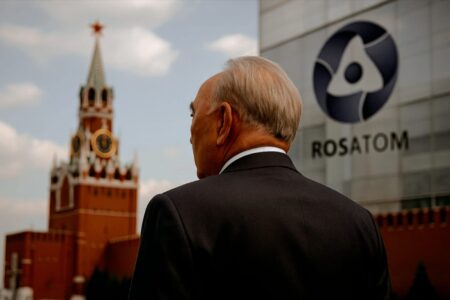 Кремль Назарбаев арқылы «Росатомға» жол ашқысы келеді – сарапшы Назарбаев пен Кремль