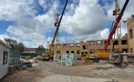 В Уральске строится новая специализированная школа-лицей №8 для одарённых детей