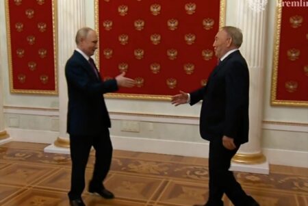 Назарбаев Мәскеуде жүр