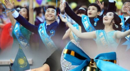 Түркістан облысында тестке қатыспайтын 6 498 түлек колледждерге барады