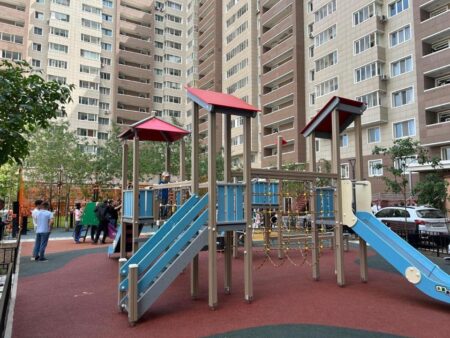 Астанада балаларды қорғау күніне орай 40-тан астам ойын алаңы ашылды