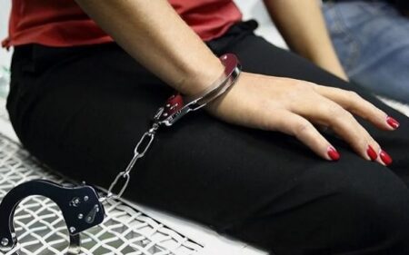 Еңбекшіқазақ ауданында зейнеткерлерді алдап соққан алаяқ әйел ұсталды