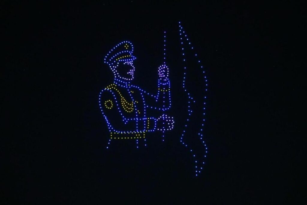 Астанада Қазақстан полициясы күніне орай дрон-шоу өтті