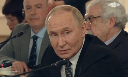 Қазақ-орыс қатынасын дамытуда ешқандай қиындық жоқ – Путин