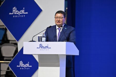 Семейде «Туған жерге туыңды тік» инвестициялық форумы өтіп жатыр