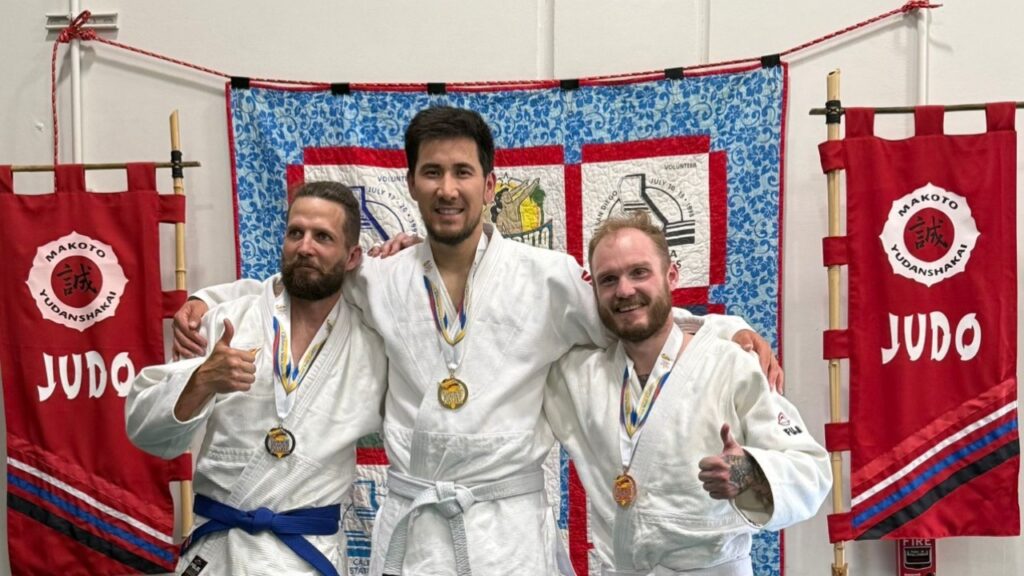 Казахстанский дзюдоист Жасулан Жумагали завоевал два золота и одно серебро на престижных турнирах в США