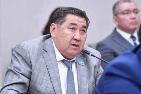 Ескі де, жаңа ел туралы қисынсыз мифтер