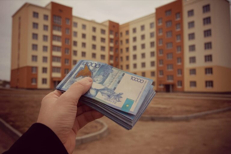 Жаңа пәтерді енді қолма-қол ақшаға сатып ала алмайсыз. Бұл кімге тиімді?