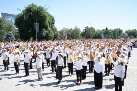 5000 домбырашы – бір сахнада: Қазақстан рекорды тіркелді