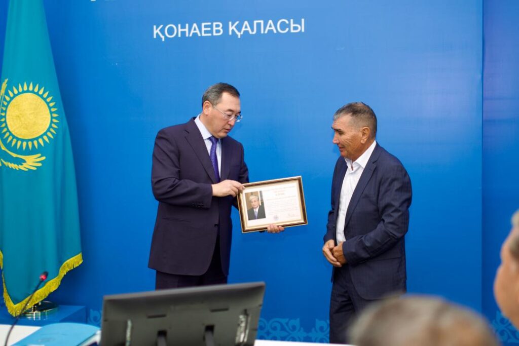 Алматы облысында ит шабуылынан баланы құтқарған тұрғынға Президент алғысы табысталды