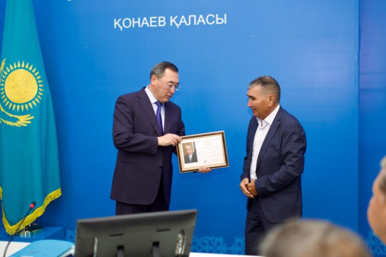 Алматы облысында ит шабуылынан баланы құтқарған тұрғынға Президент алғысы табысталды