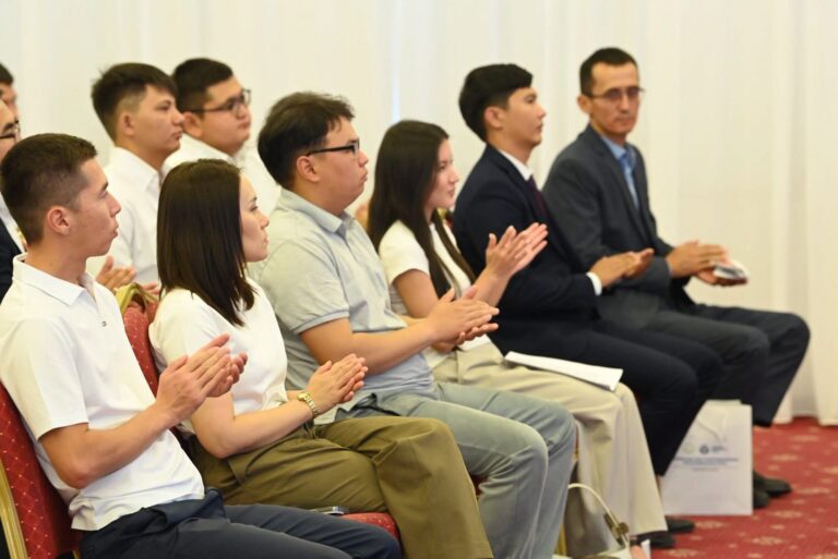 Жұмысшы мамандықтар жылы: Қызылордада республикалық слет ұйымдастырылды