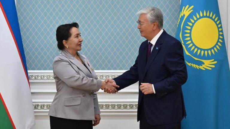Тоқаевтың өзбекстандық қонағы: Танзила Нарбаева Астанаға қандай аманатпен келді