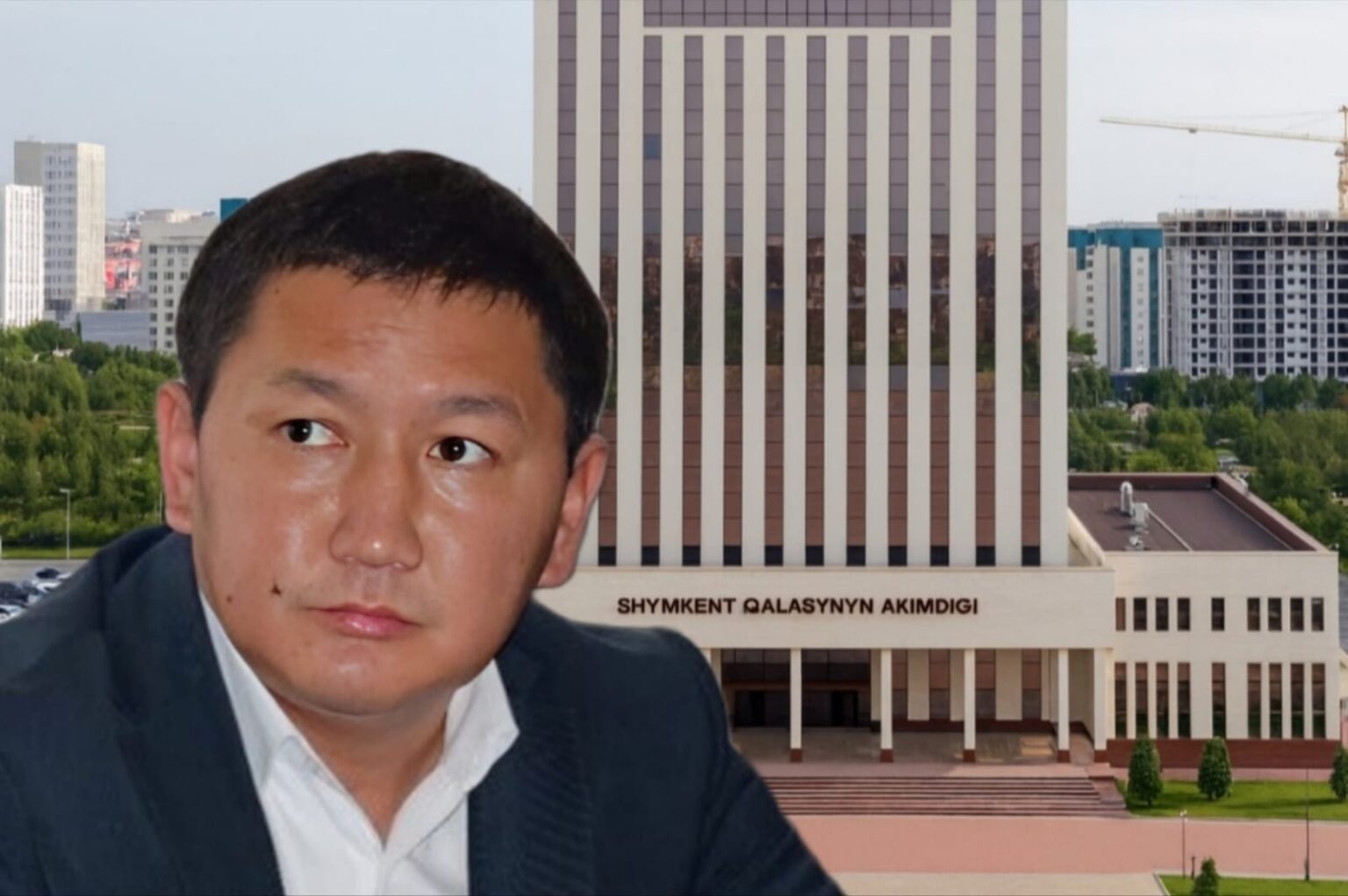 Шымкенттің бас сәулетшісі кабинетінде кісенделді