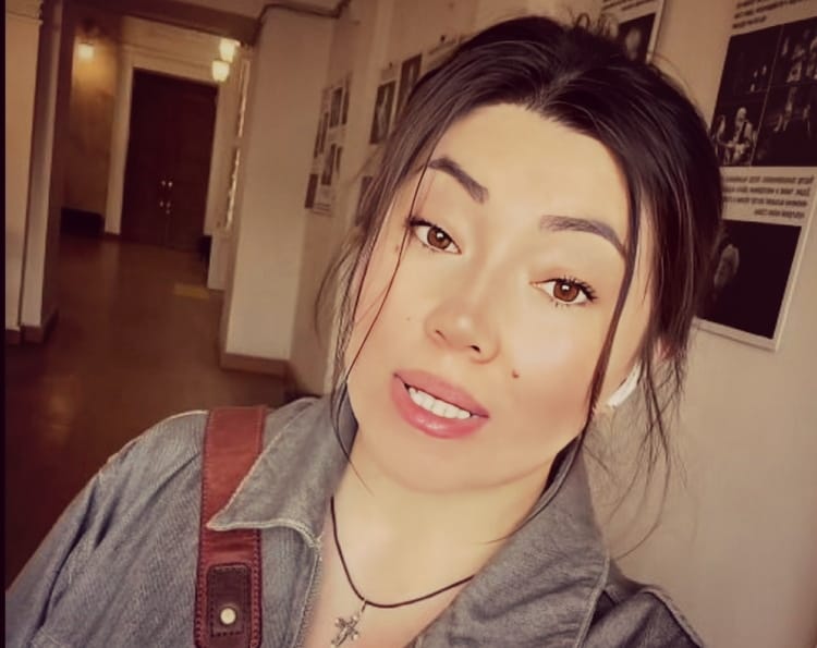 Қазақстанға сыймаған «Русская казашка» Ресейдегі бюрократияға тап болды