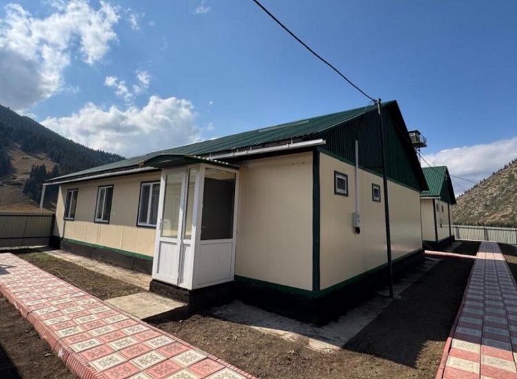 Нарынқол шекара отрядының әскери қызметшілері жаңа баспанаға ие болды