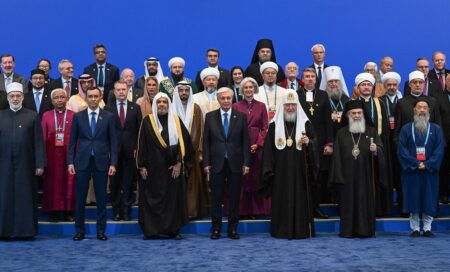 Президенті Әлемдік және дәстүрлі діндер көшбасшыларының VIII съезінің ашылуында сөз сөйлеп, қатысуышларға алғыс айтты Дін Тоқаев