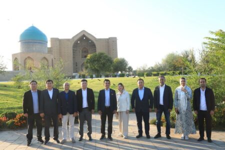 ИСЕСКО делегациясы Түркістан қаласындағы тарихи нысандарды аралады