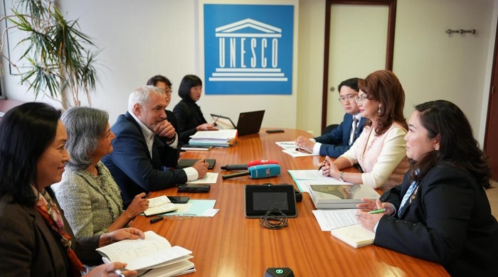 Парижде «Үстірт» мұрасын қорғау жөнінде тарихи құжат табысталды