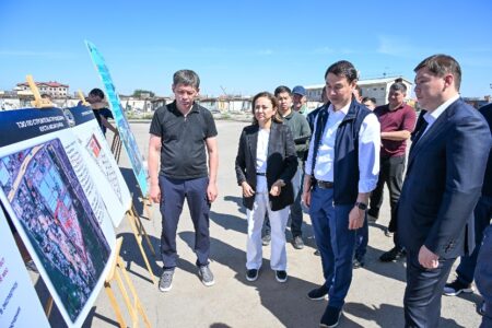 Дархан Сатыбалды «Барлық» базары маңындағы даму жобаларымен танысты