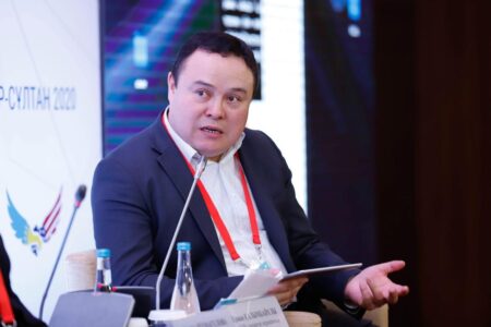 Алматыдағы арнайы өкіл: Бас редакторлар клубының таңдауы Ержан Қалымбайұлына түсті