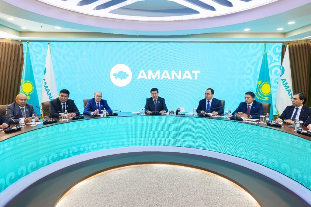 Ауыл шаруашылығынан бастап, жасанды интеллектке дейін: «AMANAT» партиясы Президент бағытына қолдау білдірді