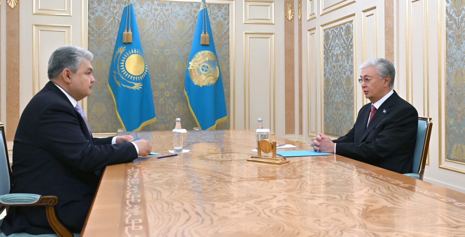 Халықаралық аренадағы қазақ мүддесі: Тоқаев жаңа министрге бағыт берді