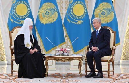 Тоқаев патриарх Кириллмен кездесті: Президент дінаралық алауыздықтың қаупі туралы айтты