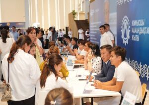 Түркістан облысында 8 айда 100 мыңнан астам азамат жұмыспен қамтылды жұмыс