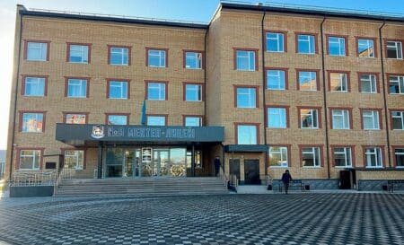 Орал қаласында қайтарылған активтер есебінен жаңа мектеп салынды