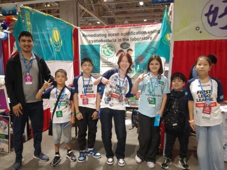 Түркістандық оқушылар Қытайда өткен халықаралық робототехника чемпионатында топ жарды Түркістан