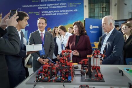 Білім және ЖИ: Қазақстан жаңа технологиялық дәуірге қадам басты