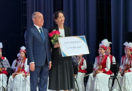 Ұстаздар күніне орай Батыс Қазақстан облысында мерекелік шара өтт