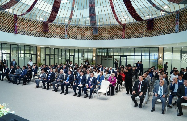 Іскерлік әлеует пен өңірлік өсу: Түркістан кәсіпкерлері кәсіби мерекесін атап өтті