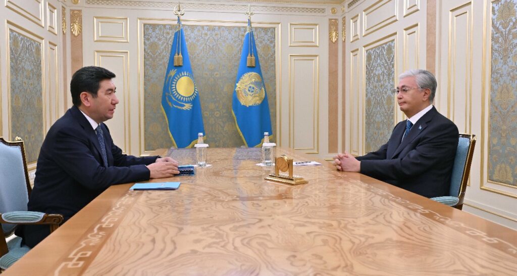 Мәжілістегі маңызды кодекстер: Қошановтың күзгі есебінде не айтылды