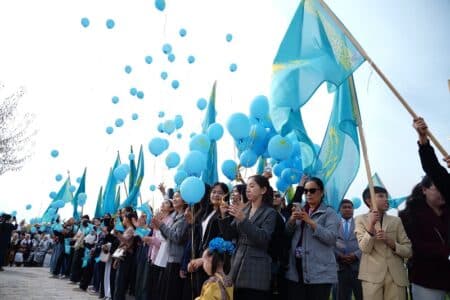 Түркістанда Республика күніне орай мемлекеттік туды көтеру рәсімі өтті