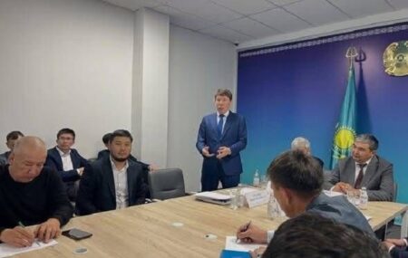 Түркістанда сыбайлас жемқорлықтың алдын алу және әдеп мәселері бойынша семинар өтті