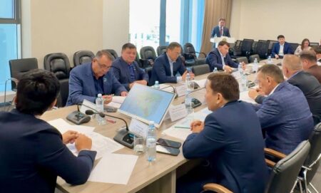 Түркістанда 604 заңсыз құрылыс анықталып, депутаттық комиссия шұғыл талқылау өткізді