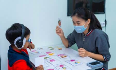 Әлемнің дыбыстары: балалардың жаңа өмірге қадам басқан күні балалардың