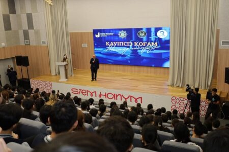 жастар алаяқтар