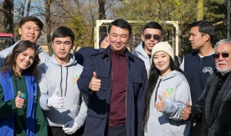 Алматыда Халықаралық студенттер күні: шығармашылық, спорт және білім апталығы Алматы қаласы әкімі