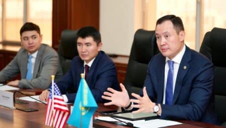 Санжар Жаркешов пен АҚШ Елшілігі еліміздің мұнай-газ, экспорт мен көмір химиясы мәселесін талқыланды Кездесу