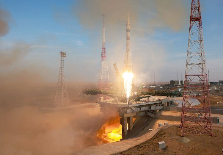 Байқоңырда апат: «Союз МС-28» зымыраны ұшқаннан кейін старт платформасы зақымданған