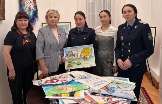 Заң мен тәртіп туралы елордалық оқушылардың көзқарасы қоғамға ой салады Оқушылар сурет салды