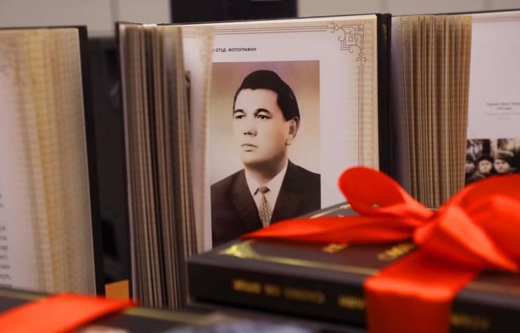 Тоқаевтың «Әке туралы ой-толғауы» кітабы қырғыз тілінде жарыққа шықты