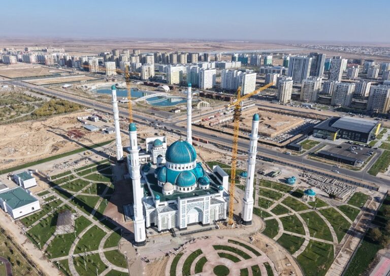 Өзбекстан тартуы: Түркістандағы еңселі мешіт биыл пайдалануға берілмек