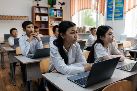 Жас өнертапқыштар мен олимпиада жеңімпаздары көбейіп келеді