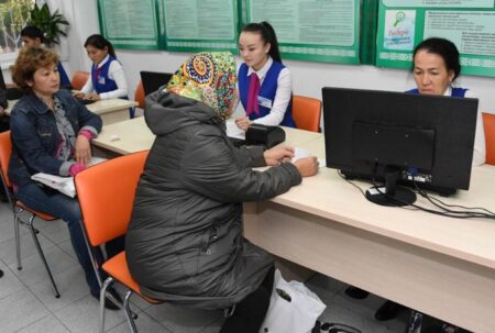 Алматыда аз қамтылған отбасыларға 1,8 млрд теңге көмек көрсетілді