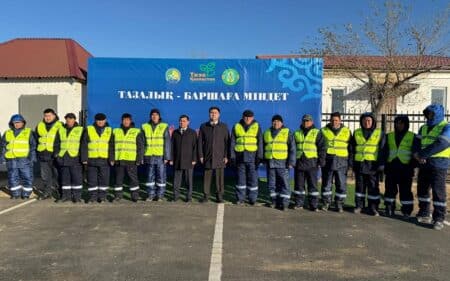 Мақат ауданында «Таза Мақат» мекемесі ашылды Коммуналдық қызметкерлер