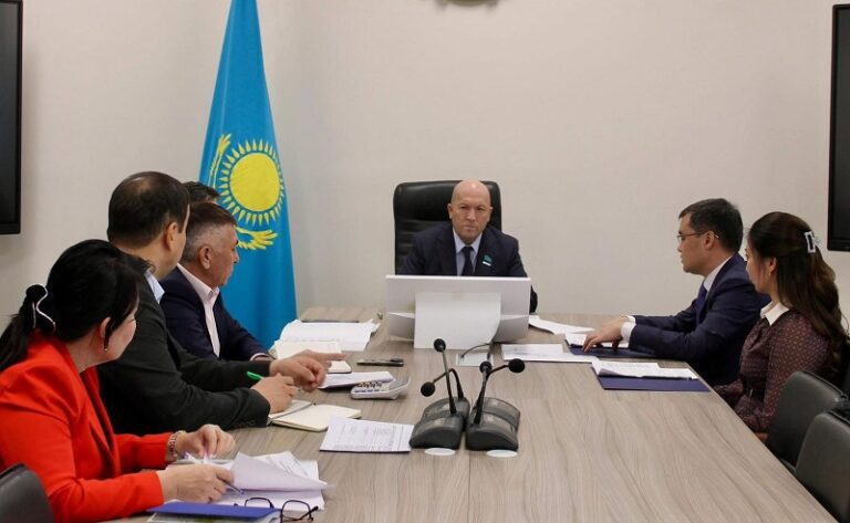 Түркістан мәслихаты төрағасы Нұралы Әбішов аграрлық сектордан мәдениетке дейінгі жұмыстар сараланды